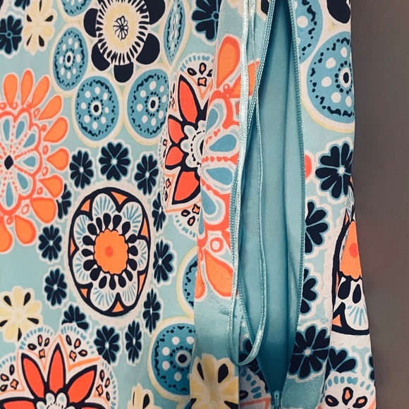 Crown & Ivy Women’s light weight Summer Midi Dress with pockets size M-8/10 - Picture 5 of 9